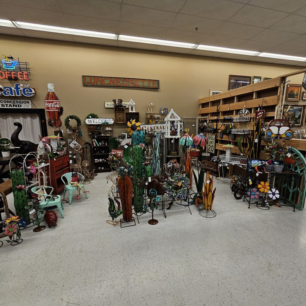 Vintage Antique Store in OKC | 3 Strands Vintage Mall